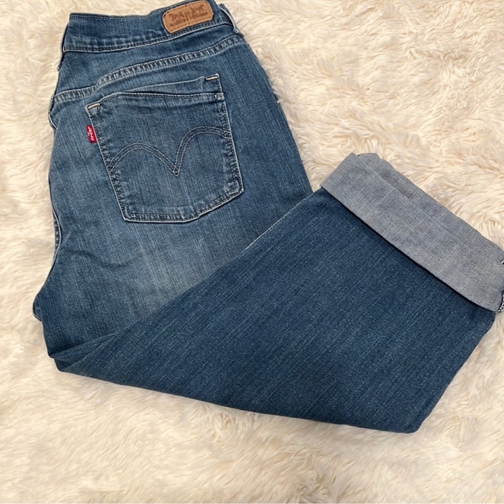 Levi's women’s Denim crop Jeans